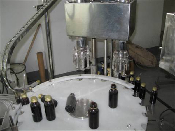 ROPP capping machine (4) máy đóng nắp ropp tự động